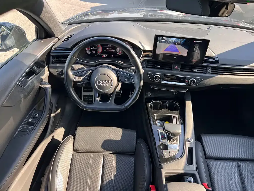 Audi A4L 2023 из CN, фото 5