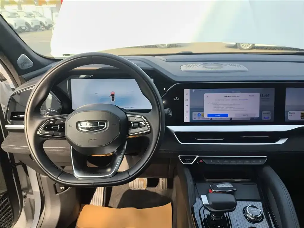 Geely Xingyue L 2024 из CN, фото 10