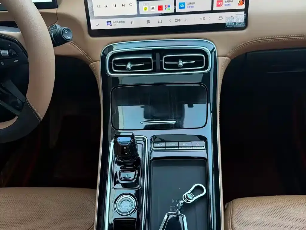 Geely Boyue L 2025 из CN, фото 10