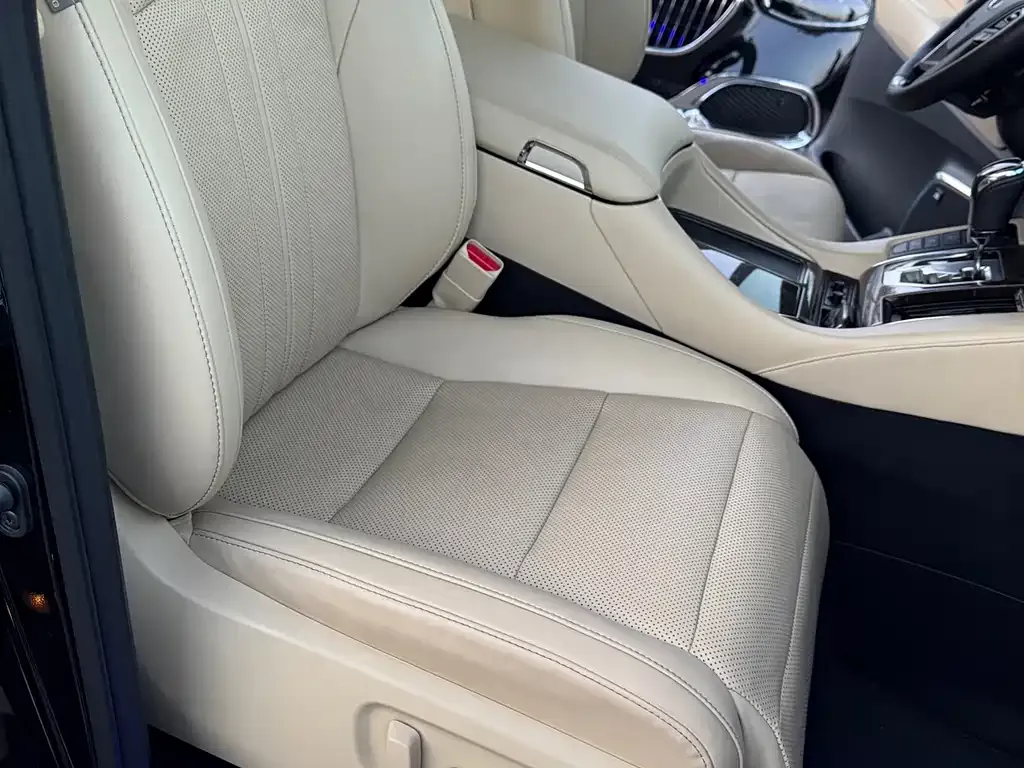Toyota Alphard 2023 из CN, фото 10