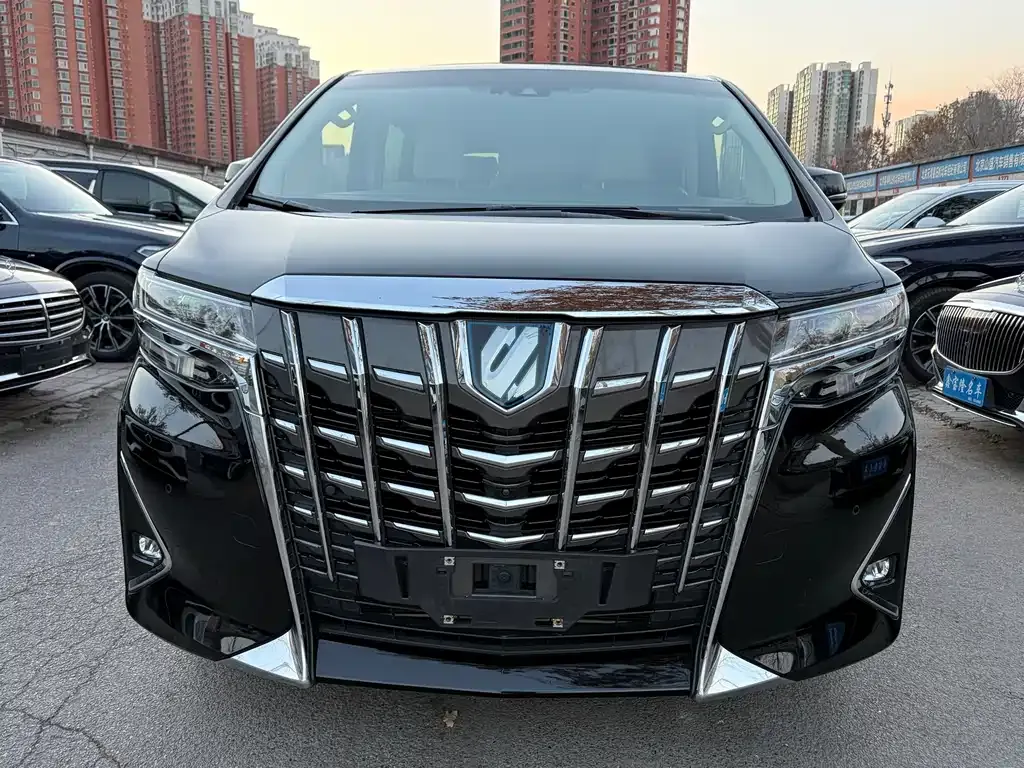 Toyota Alphard 2023 из CN, фото 2