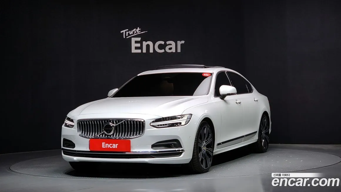 Volvo S90 — фото 1