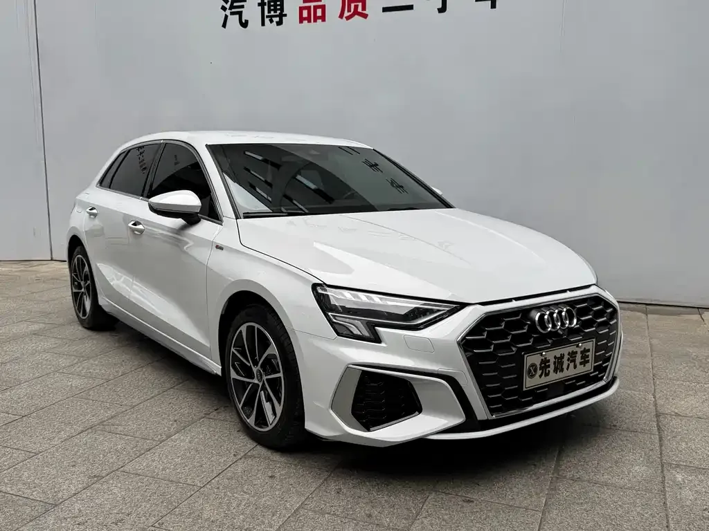 Audi A3 2024 из CN, фото 3