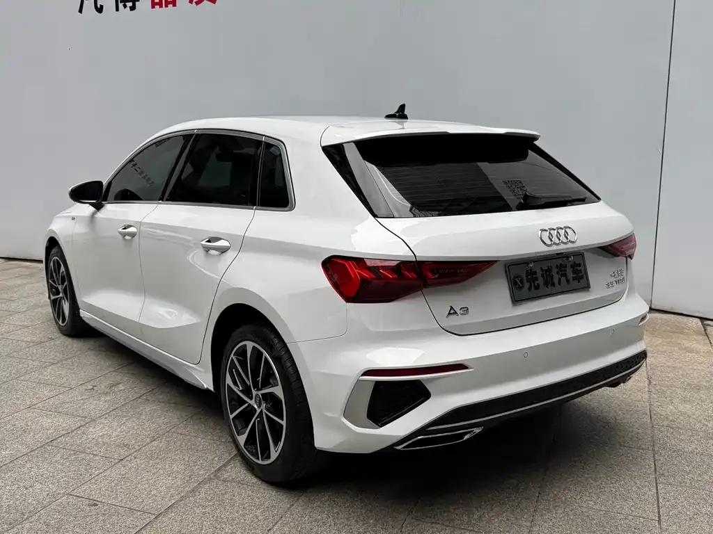 Audi A3 2024 из CN, фото 7