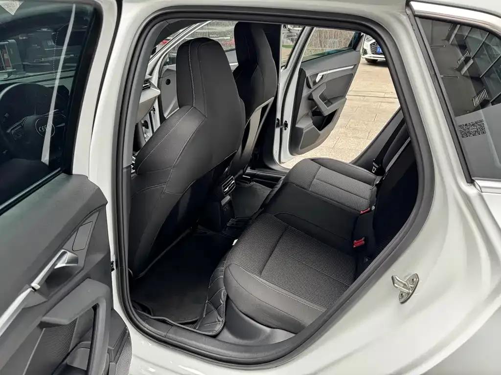 Audi A3 2024 из CN, фото 9