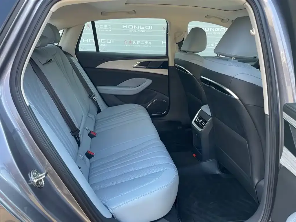 Hongqi H5 PHEV 2025 из CN, фото 8