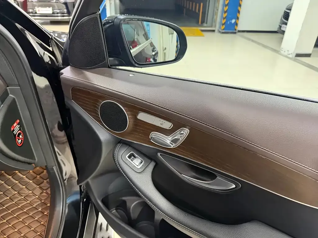 Mercedes-Benz GLC 2022 из CN, фото 8