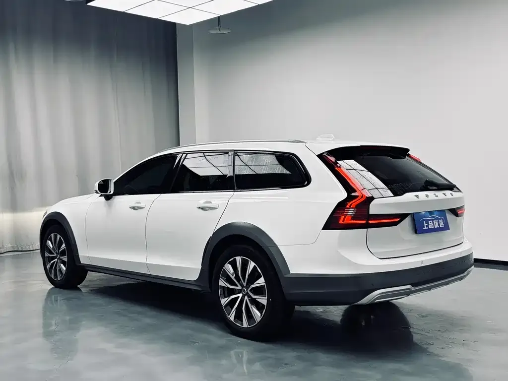 Volvo V90 2022 из CN, фото 6