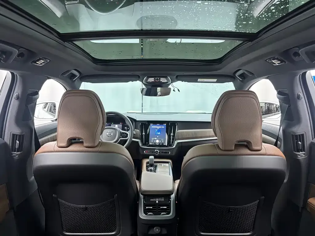 Volvo V90 2022 из CN, фото 8