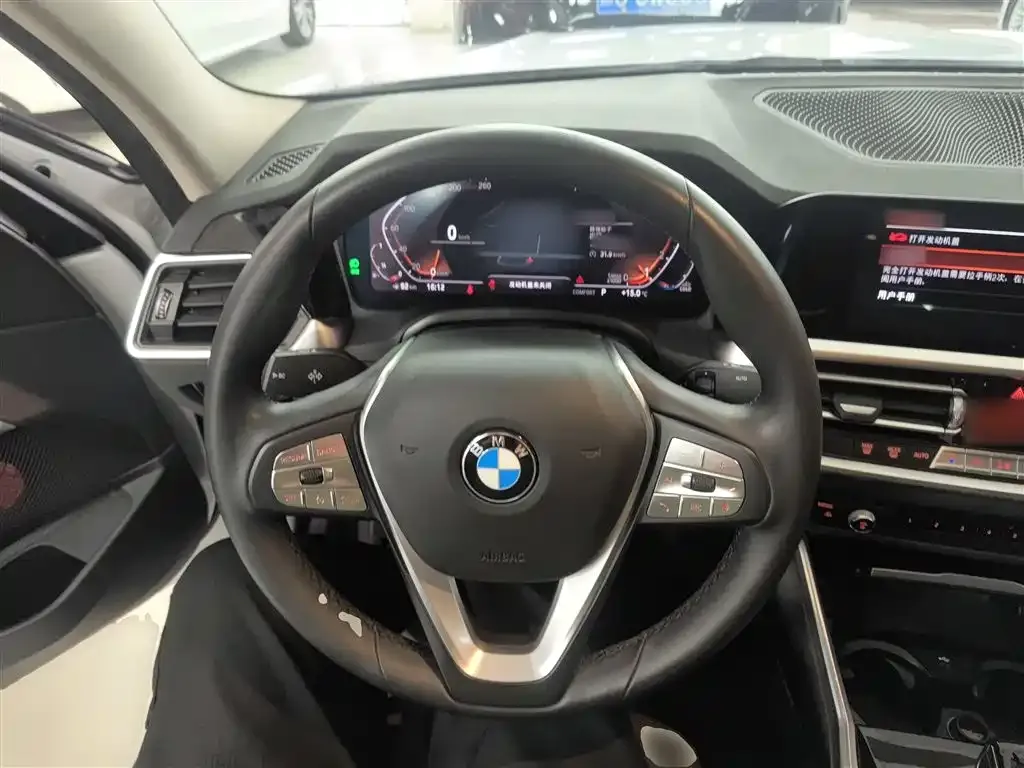 BMW 3 Series 2021 из CN, фото 10
