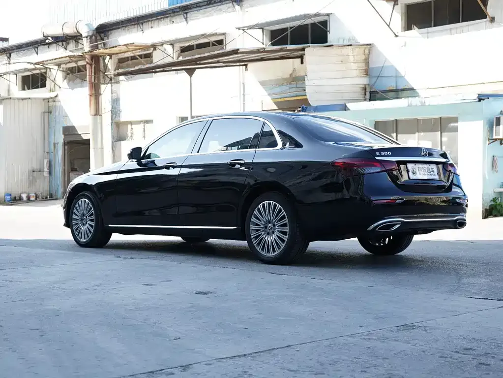 [object Object] E-Class 2023 из CN, фото 9