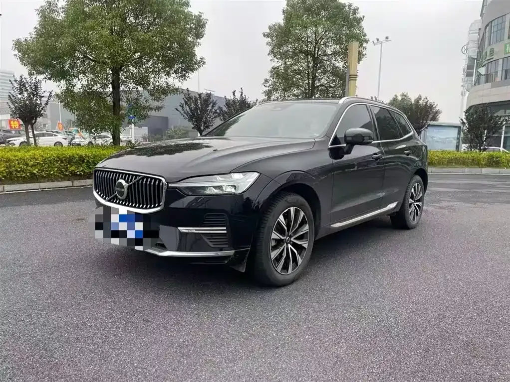 Volvo XC60 2022 из CN, фото 1