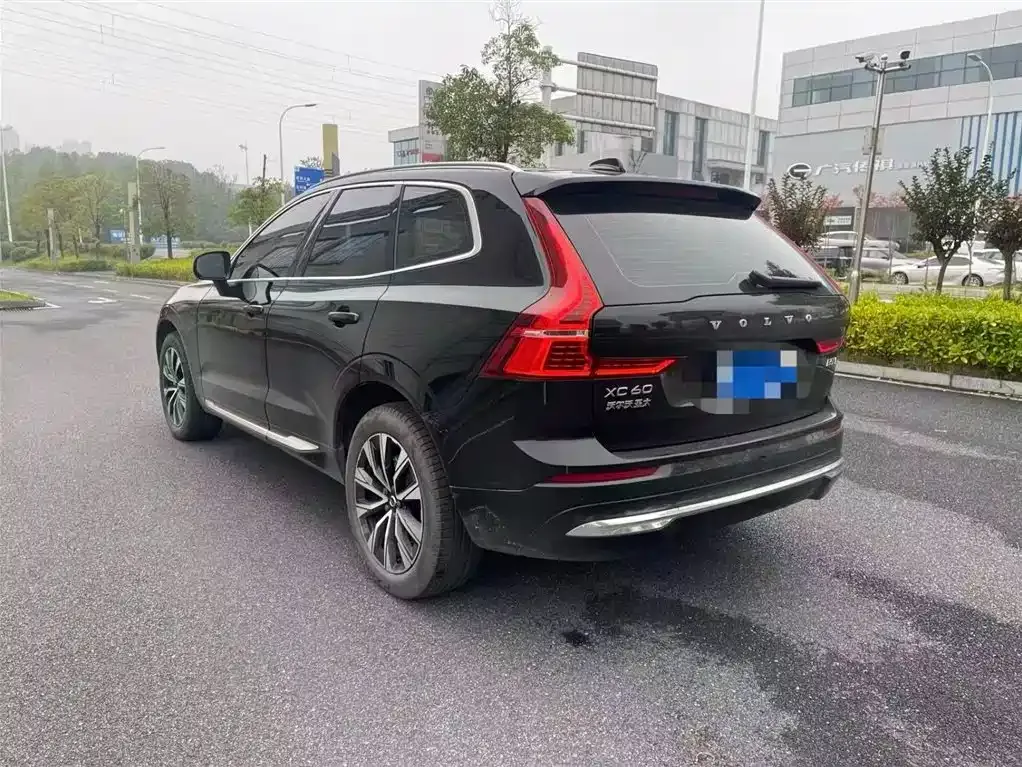 Volvo XC60 2022 из CN, фото 4