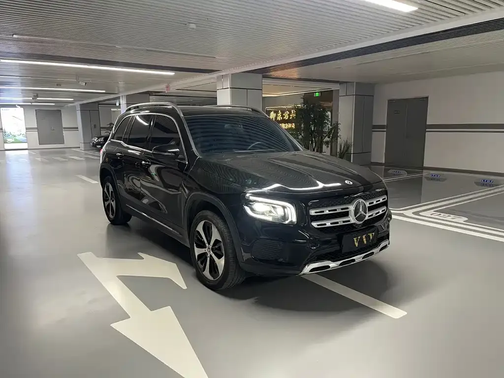 Mercedes-Benz GLB — фото 3