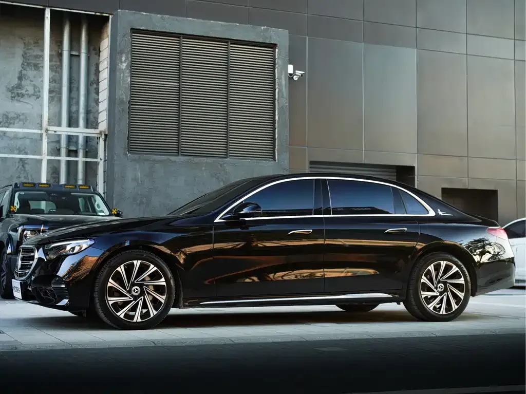Mercedes-Benz E-Class 2025 из CN, фото 1