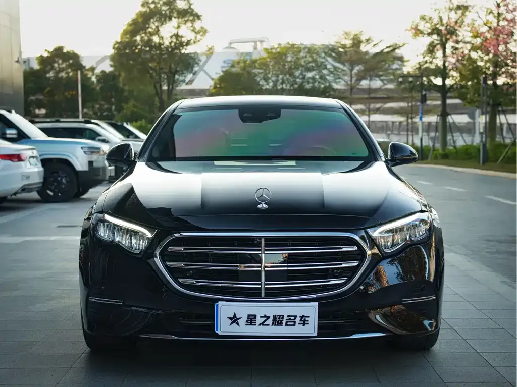 Mercedes-Benz E-Class 2025 из CN, фото 2