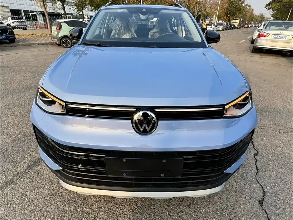 Volkswagen Tharu — фото 3