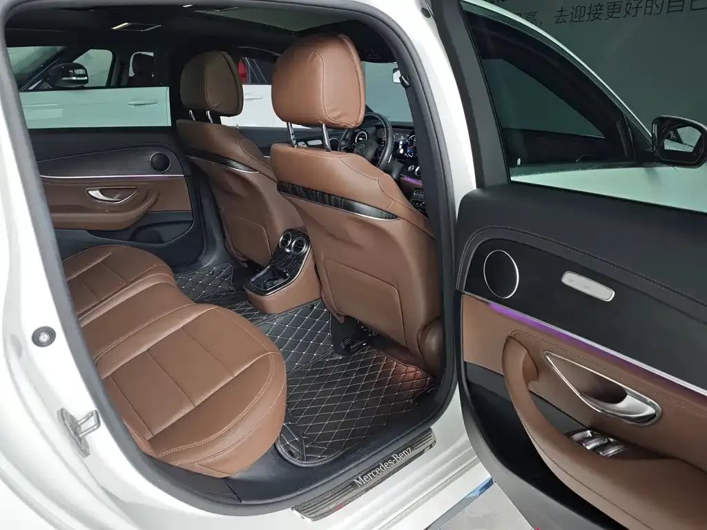 Mercedes-Benz E-Class 2022 из CN, фото 7