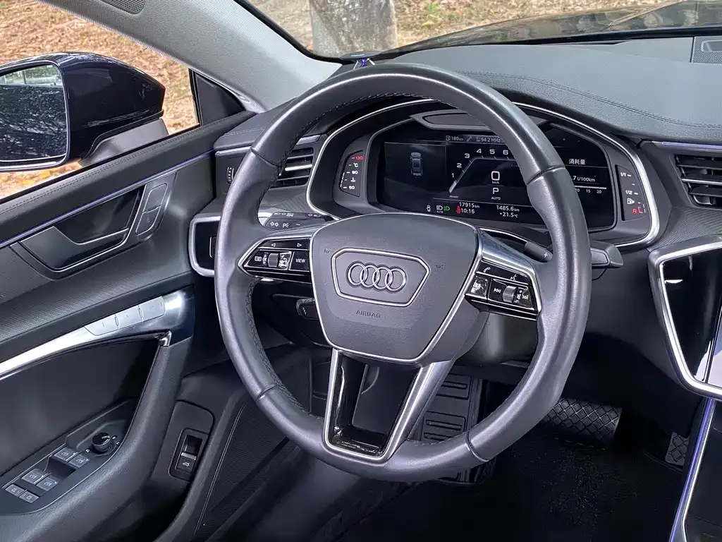 Audi A7 2023 из CN, фото 10