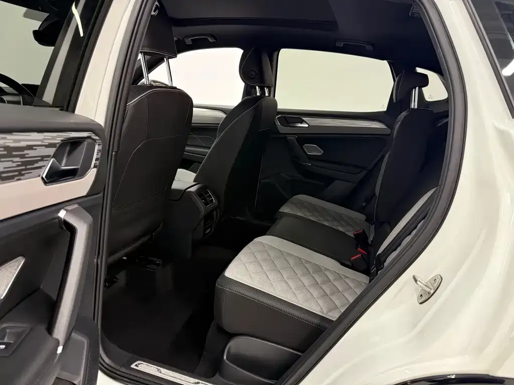Volkswagen X 2022 из CN, фото 10