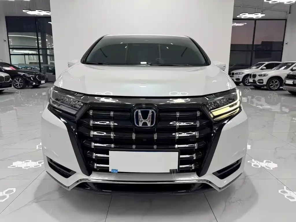 Honda Elysion 2022 из CN, фото 1