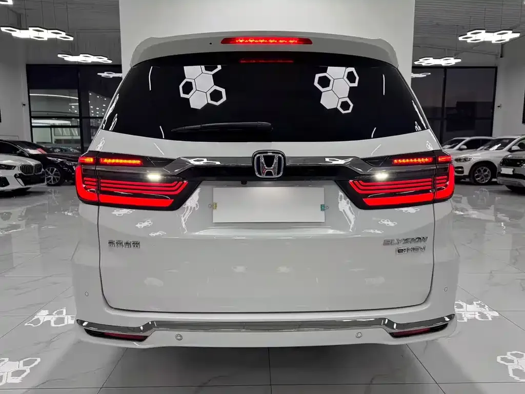 Honda Elysion 2022 из CN, фото 8