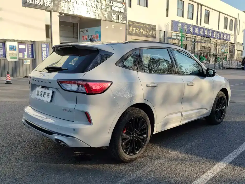 Ford Escape 2023 из CN, фото 7