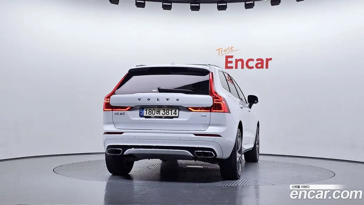 Volvo XC60 2021 из KR, фото 4