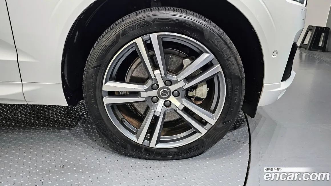 Volvo XC60 2021 из KR, фото 5