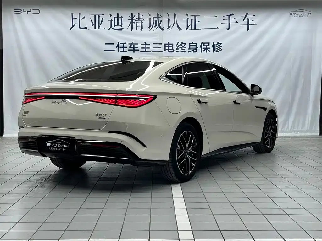 BYD Seal 07 DM-i — фото 5