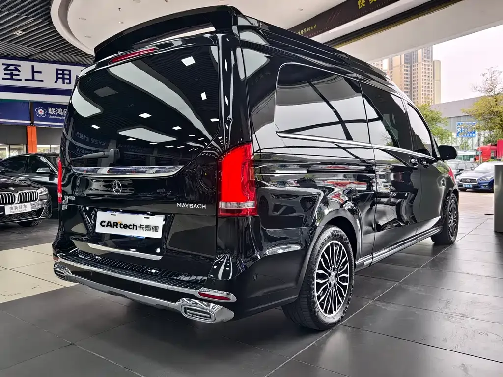 Mercedes-Benz V-Class 2022 из CN, фото 5
