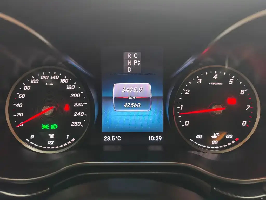 Mercedes-Benz V-Class 2022 из CN, фото 8