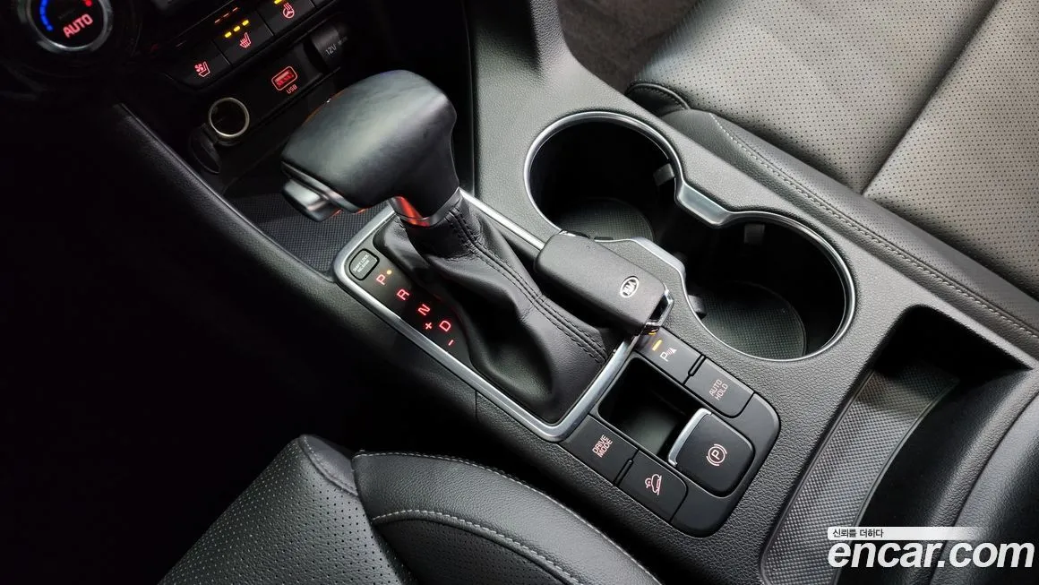 Kia Sportage — фото 9