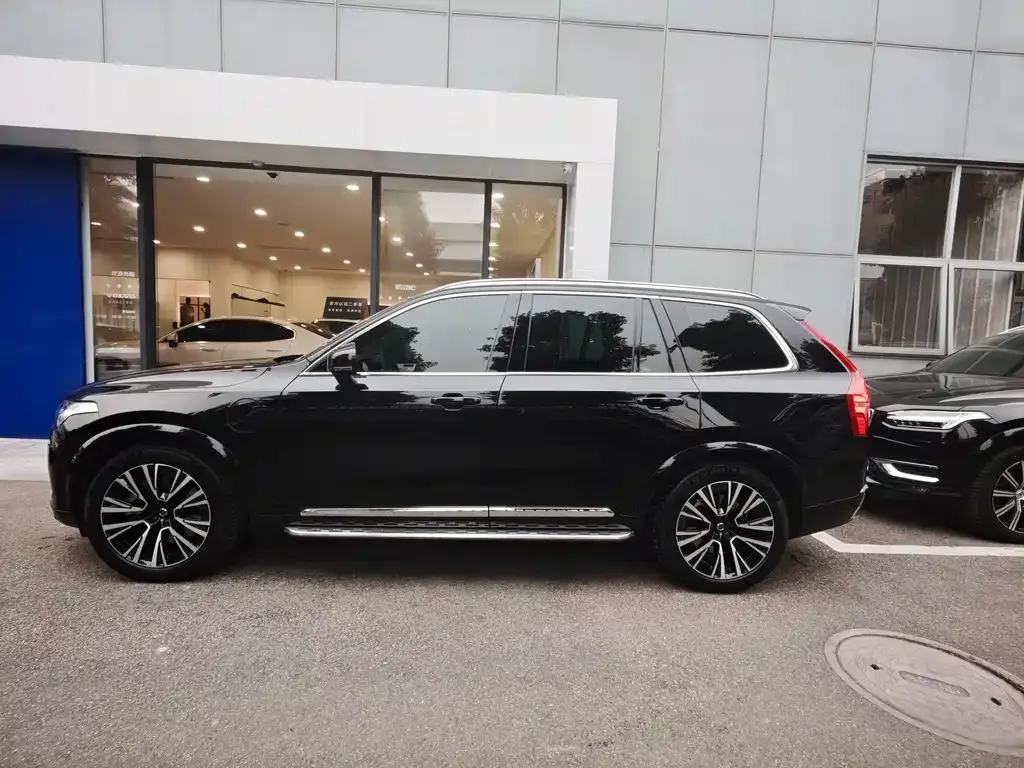 Volvo XC90 PHEV — фото 3
