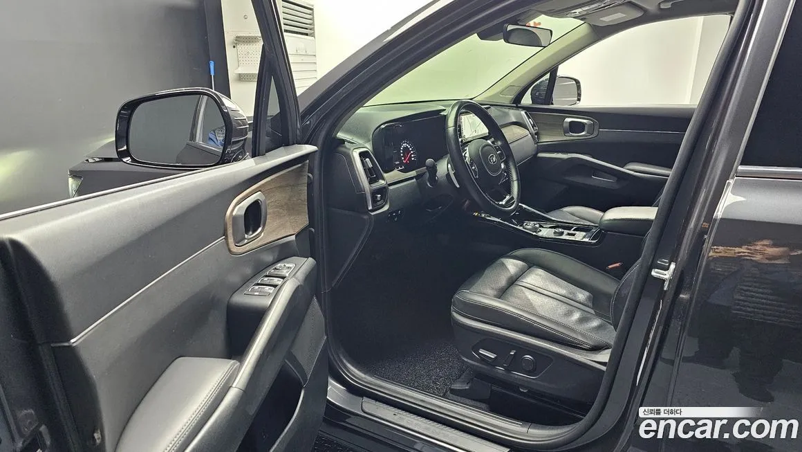 Kia Sorento — фото 10