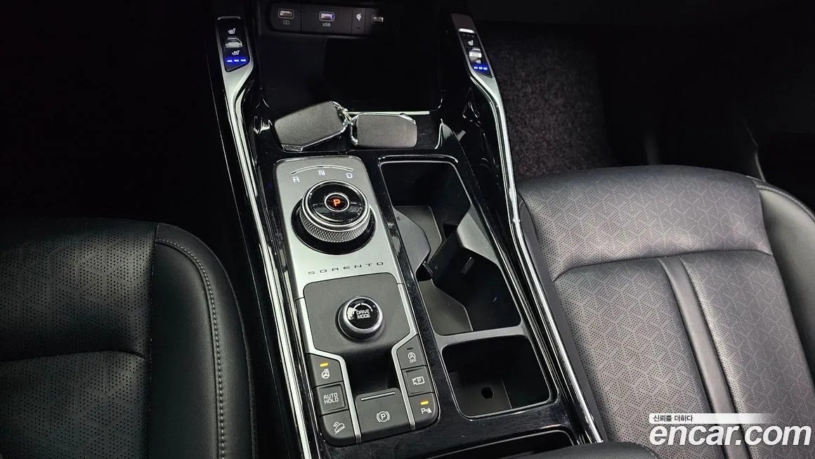 Kia Sorento — фото 9