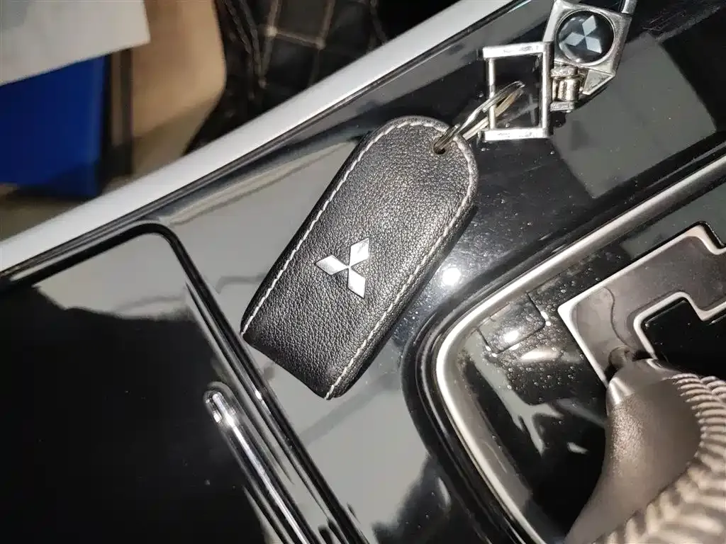 Mitsubishi Outlander 2021 из CN, фото 9