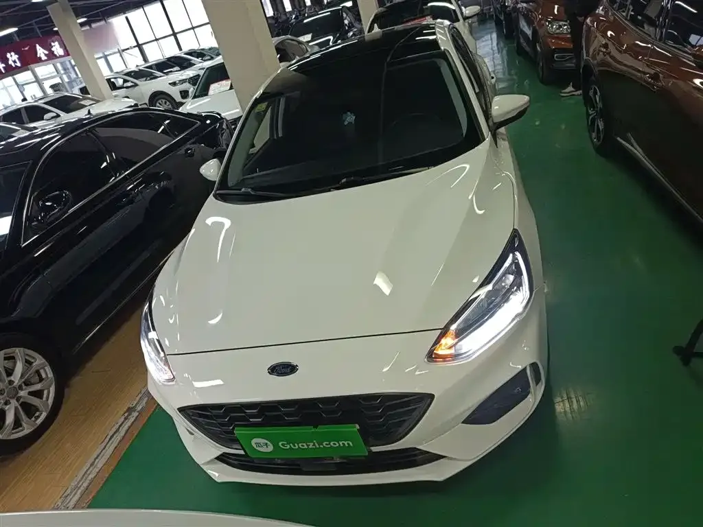 Ford Focus 2021 из CN, фото 3