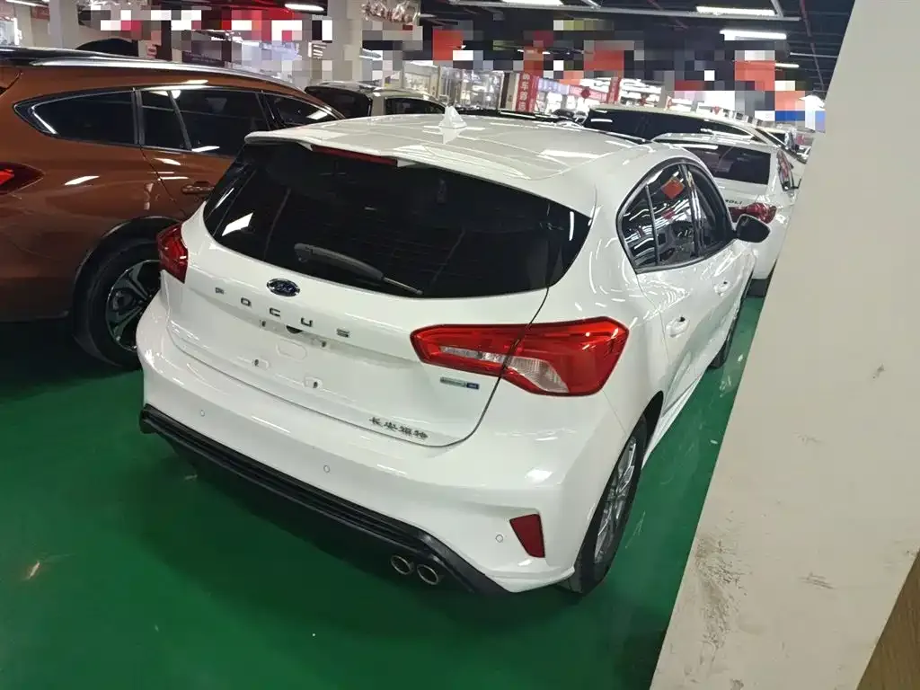 Ford Focus 2021 из CN, фото 7