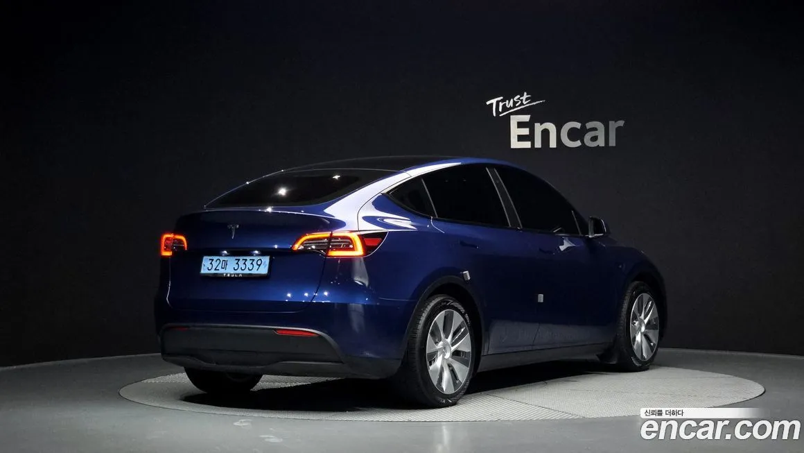 Tesla Model Y 2023 из KR, фото 2