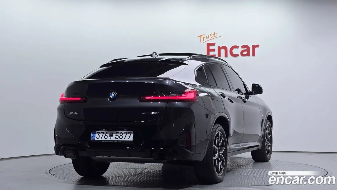 BMW X4 2023 из KR, фото 2