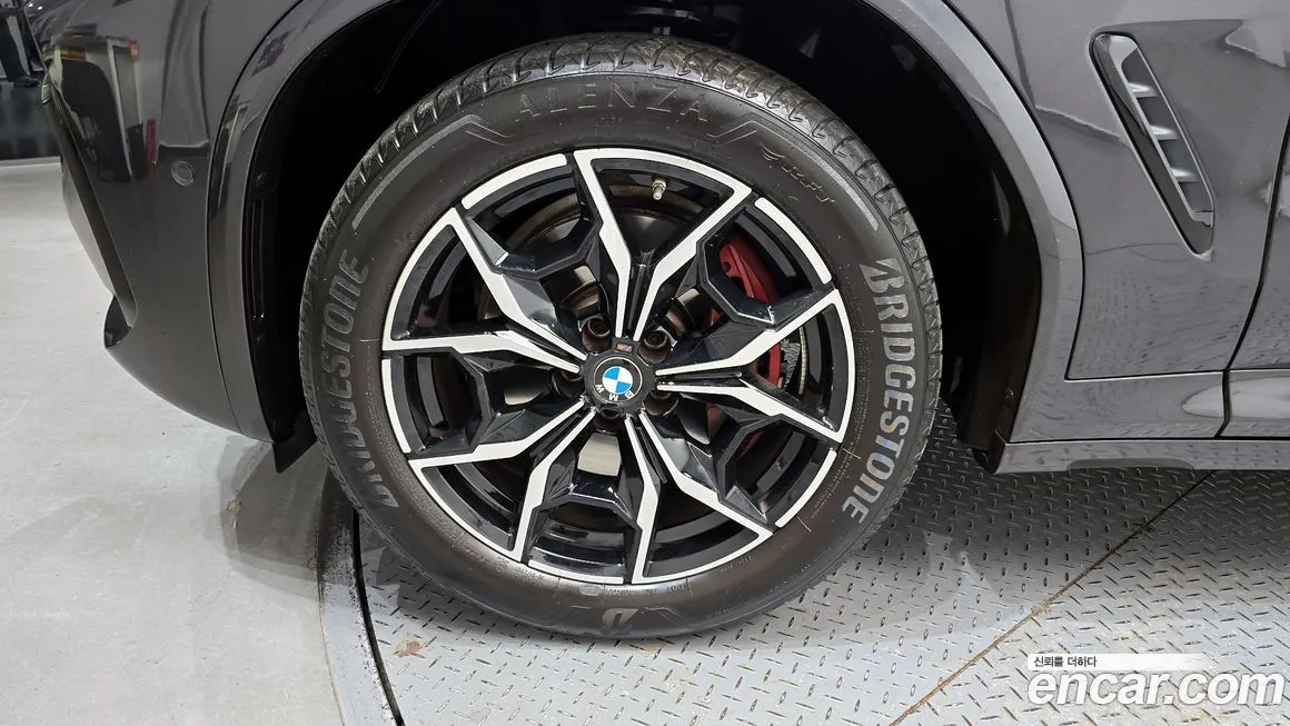 BMW X4 2023 из KR, фото 5