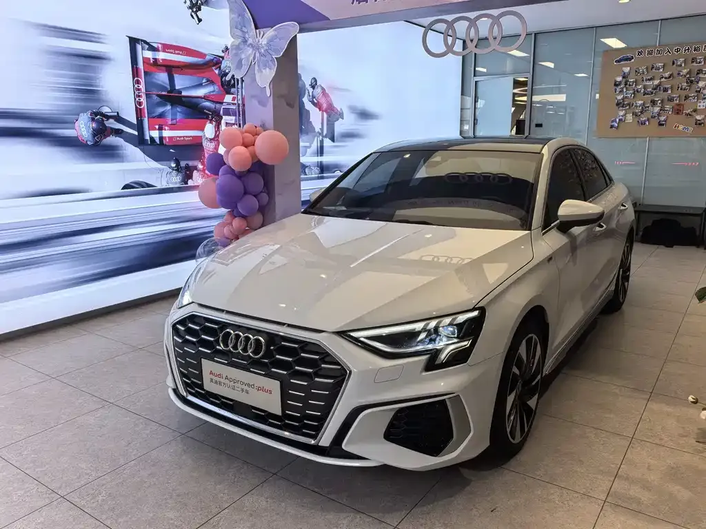Audi A3 2024 из CN, фото 1