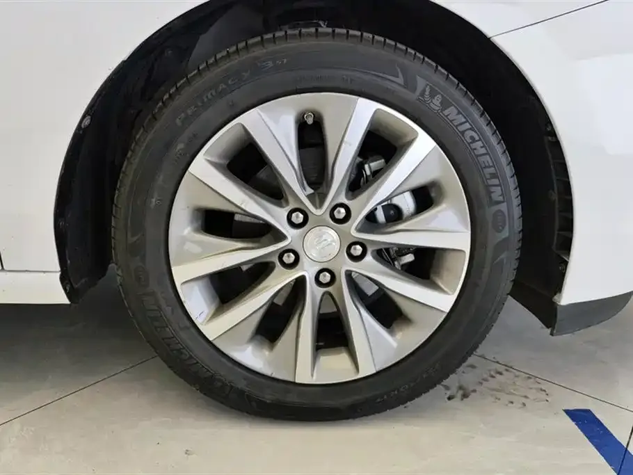 Buick GL6 2023 из CN, фото 6