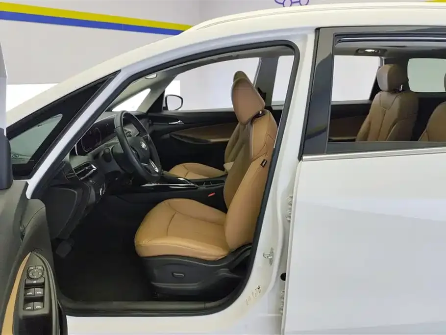 Buick GL6 2023 из CN, фото 9