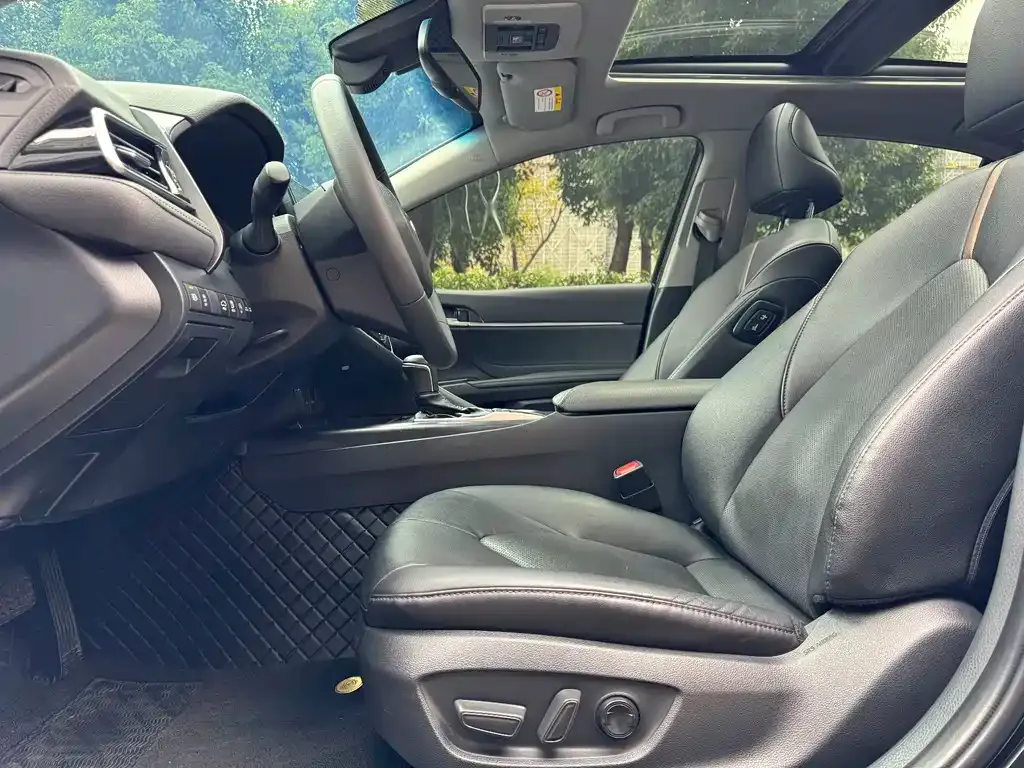 Toyota Camry 2022 из CN, фото 8