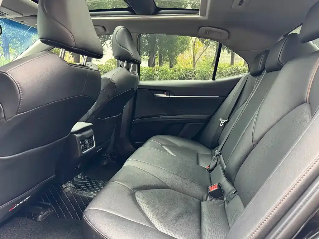 Toyota Camry 2022 из CN, фото 9