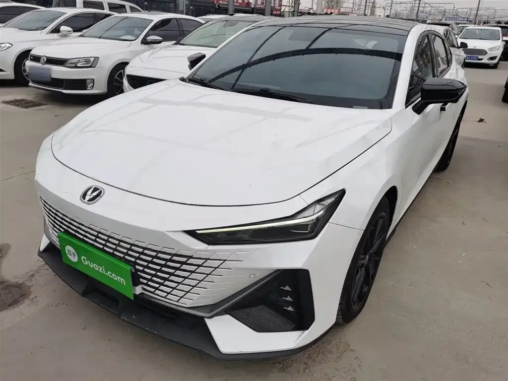 Changan UNI-V 2023 из CN, фото 2