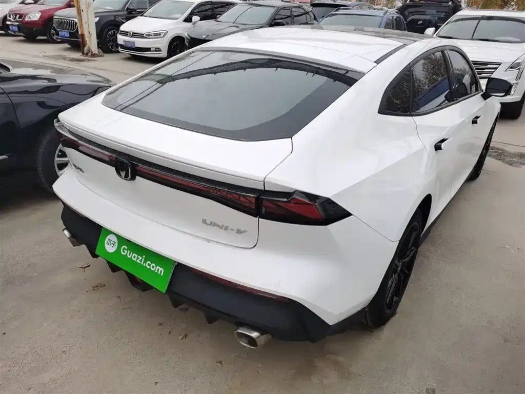 Changan UNI-V 2023 из CN, фото 7
