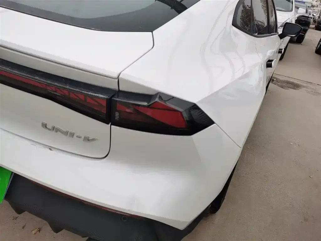 Changan UNI-V 2023 из CN, фото 8